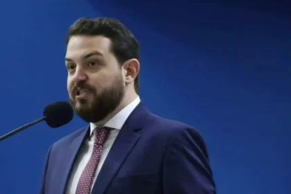 Gecoc e Gaeco cumprem busca e apreensão na casa de Claudinho Serra em Campo Grande