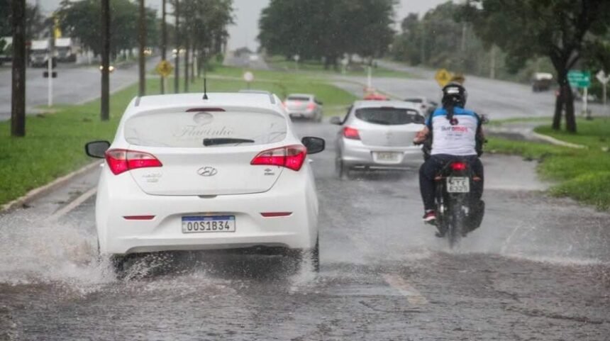 Chuvas intensas podem atingir mais de 60 municípios de MS, alerta Inmet