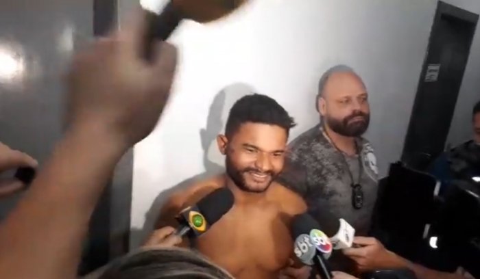 Homem que arrancou coração da tia deixa hospital psiquiátrico